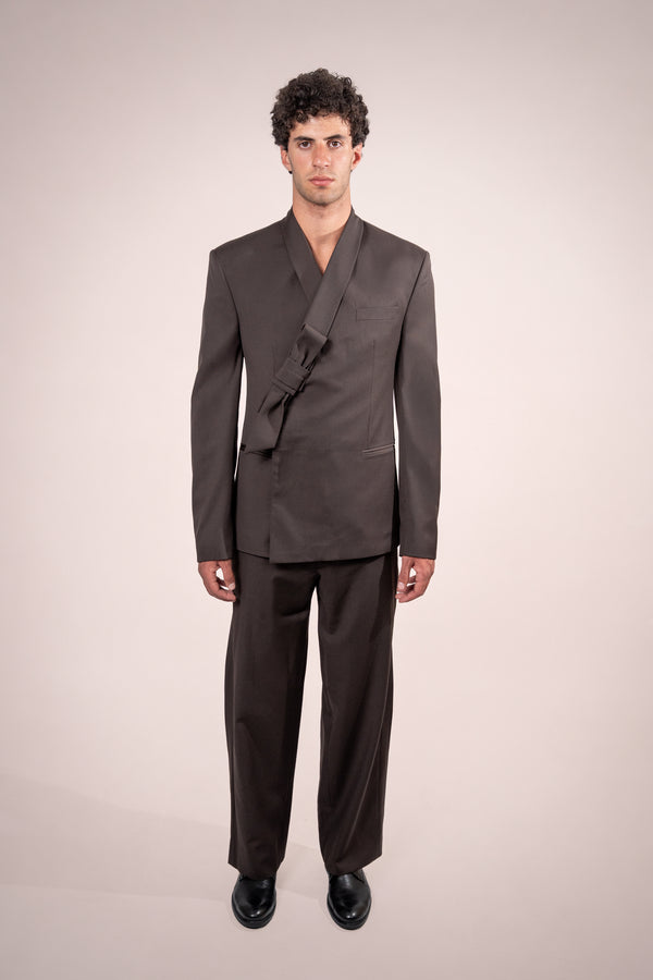 The ARRIVÉ Signature Suit