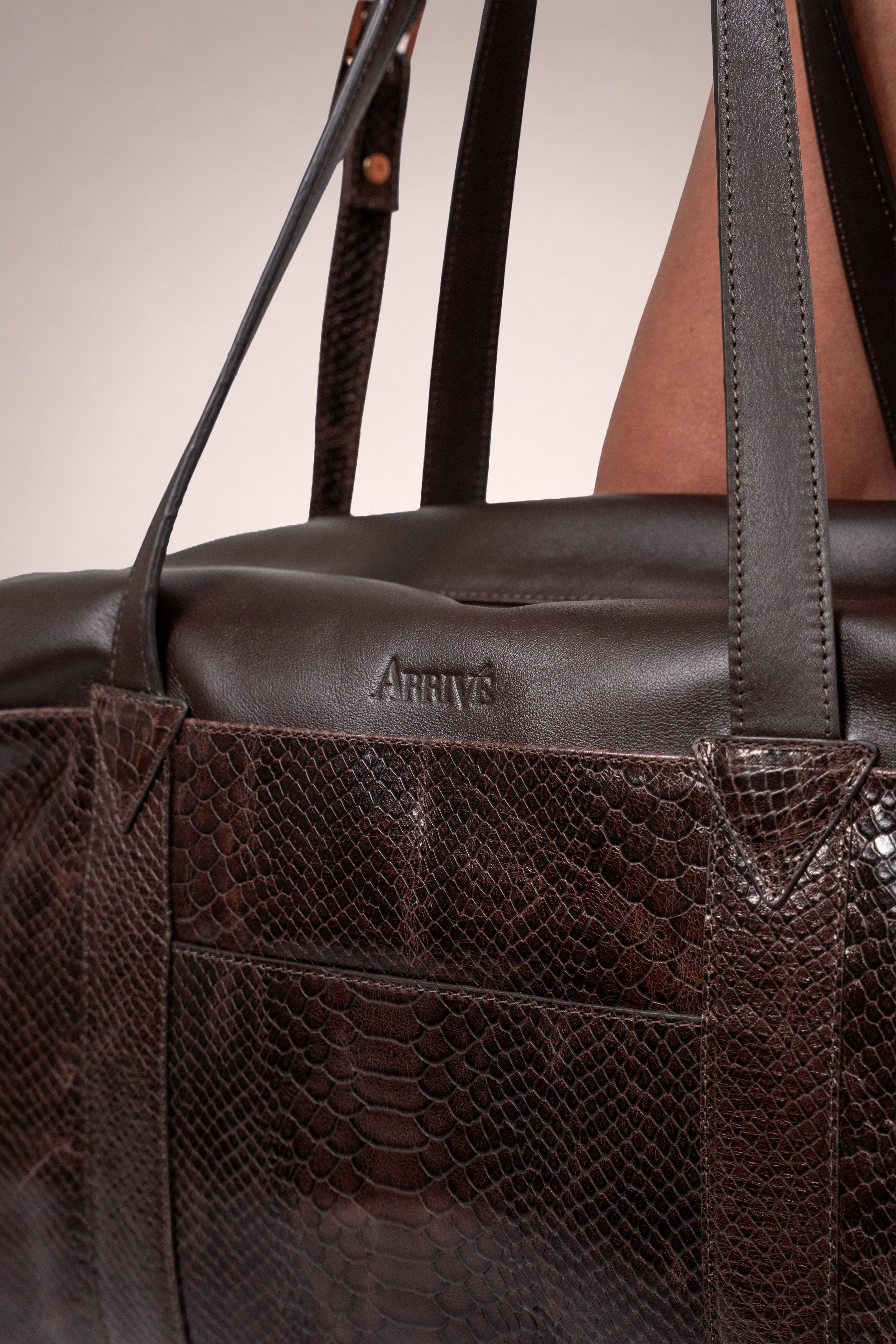 The ARRIVÉ 001