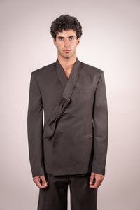 The ARRIVÉ Signature Suit